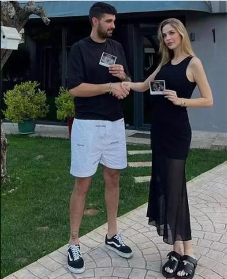 Yasemin Şefkatli maviler içinde baby shower partisi düzenledi