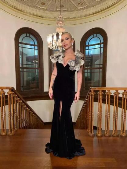 İrem Derici polemikler hakkında konuştu: Kendi hızıma yetişemiyorum
