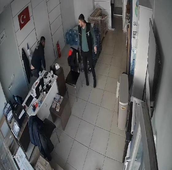 Heimlich manevrası yine hayat kurtardı