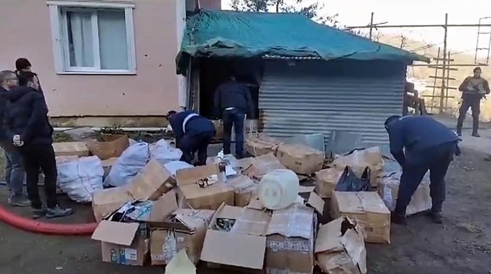 Düzcede şaşırtan görüntü Fındık kabuklarının altına saklamışlar