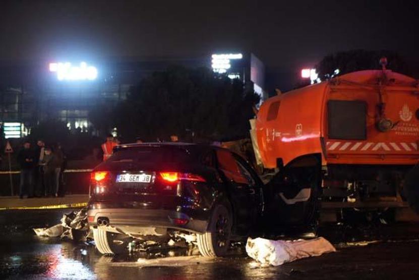 İstanbulda katliam gibi kaza: 2 ölü