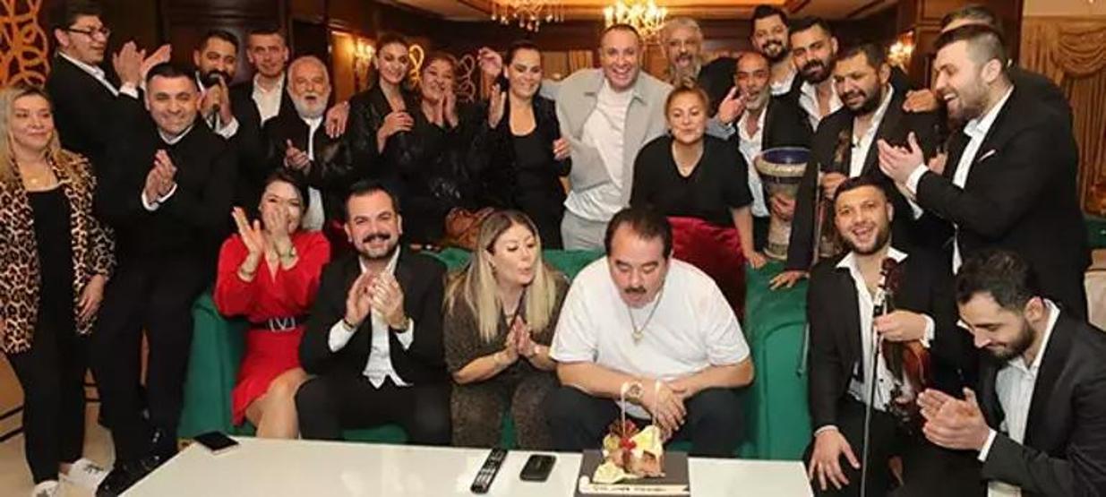 İbrahim Tatlısesi ağlatan sürpriz Gözyaşlarını tutamadı