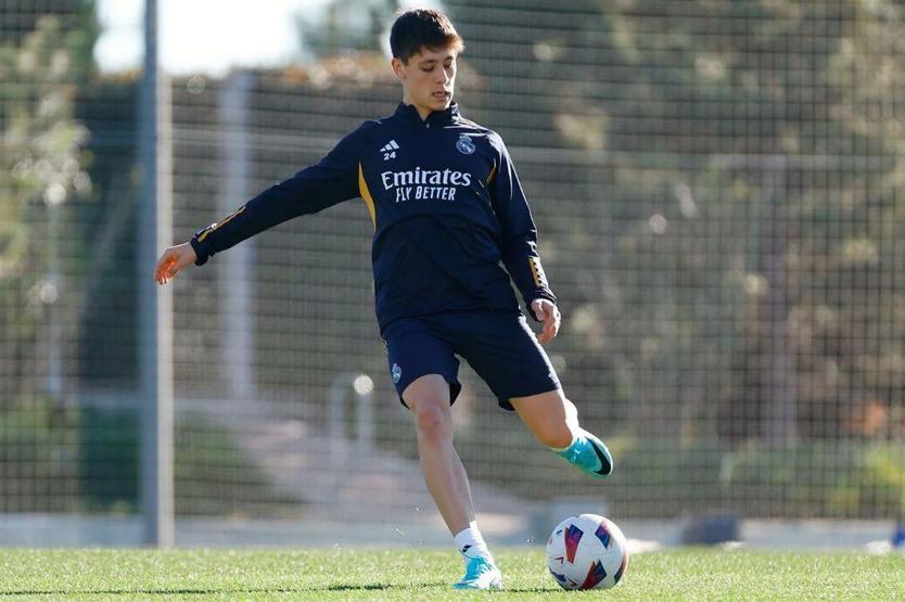 Beklenen an geldi Arda Güler sahaya çıkıyor Real Madrid formasıyla ilk maç...