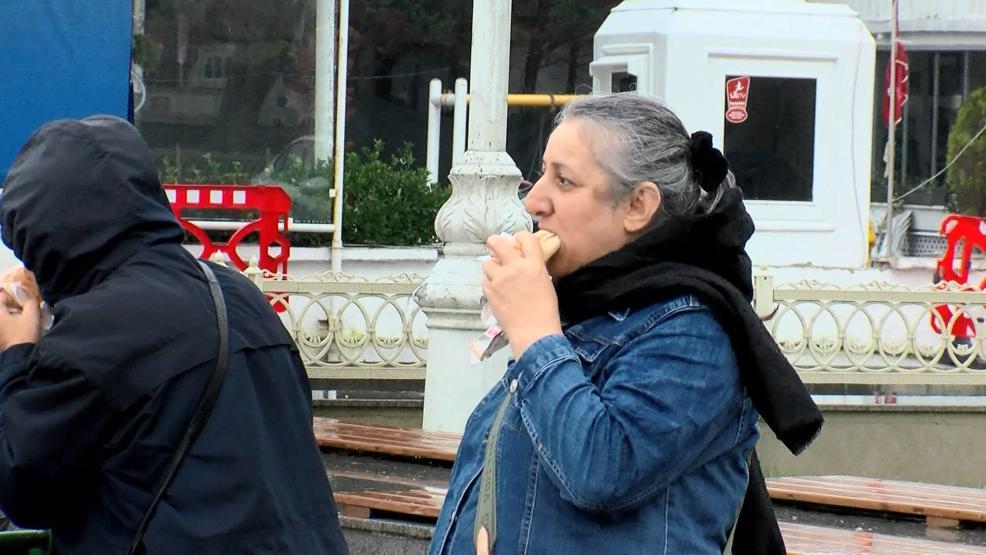 Adana lezzetleri İstanbulda 34 metrelik kebap görenleri şaşırttı