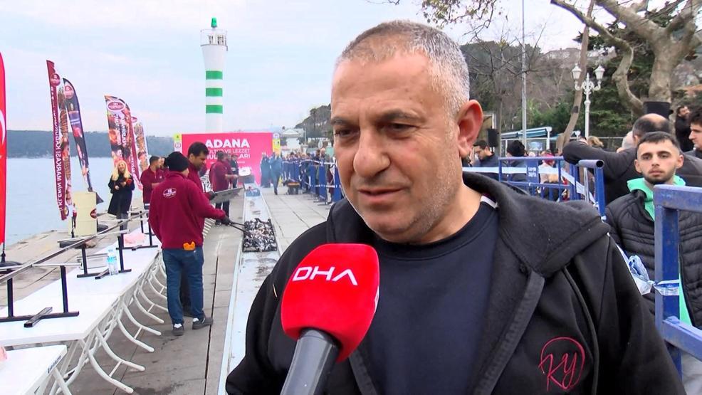 Adana lezzetleri İstanbulda 34 metrelik kebap görenleri şaşırttı