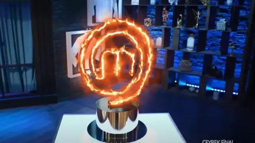 Masterchefte dördüncü kim oldu Büyük heyecan: Şeflerden tam iki kaşık atıldı