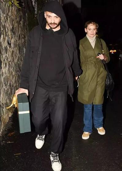 Farah Zeynep Abdullah ile yeni sevgilisinden ilk aşk karesi