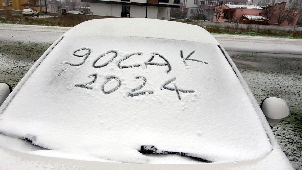 Son dakika... Meteoroloji uyarmıştı: Ve kar yağışı başladı
