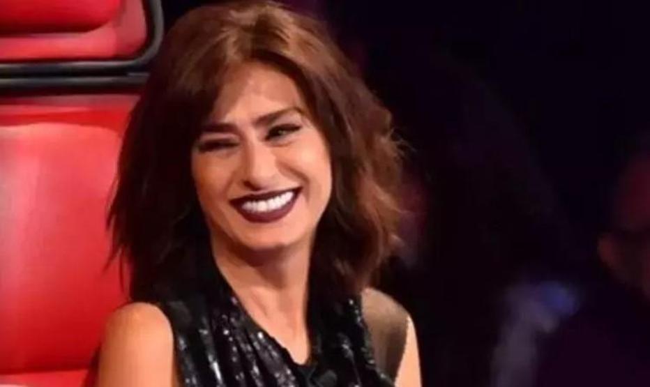 Yıldız Tilbe herkesi şaşırttı Sokak ortasında çılgına döndü