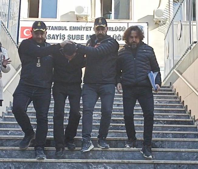 Önüne gelene saldırıp 10 kişiyi bıçaklamıştı: Pişmanmış