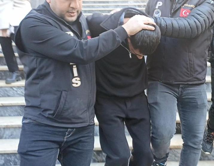 Önüne gelene saldırıp 10 kişiyi bıçaklamıştı: Pişmanmış