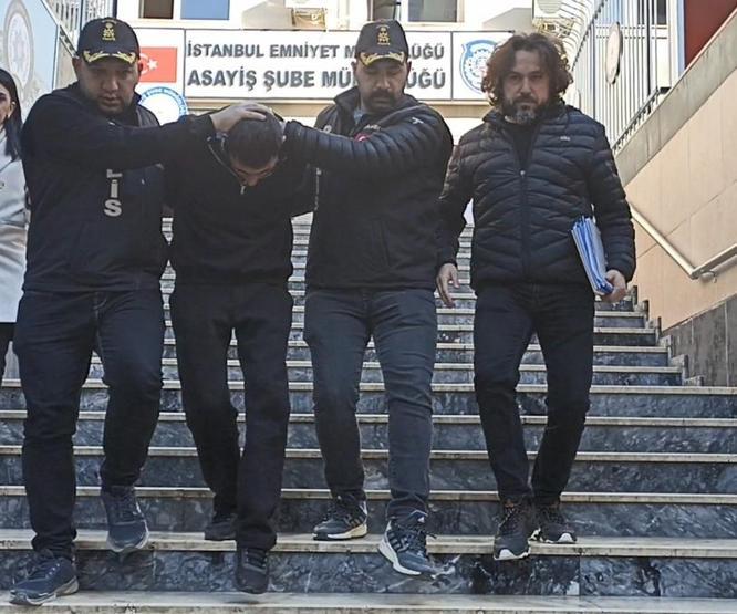 Önüne gelene saldırıp 10 kişiyi bıçaklamıştı: Pişmanmış