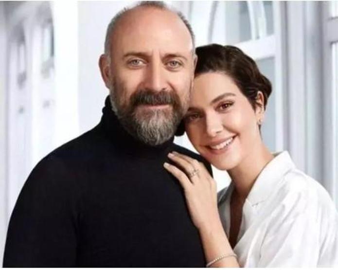 Bergüzar Korel yeni evinin kurallarını paylaştı