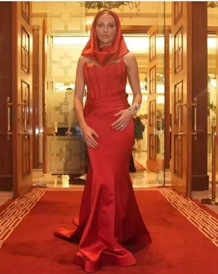 Hülya Duyar, Hande Erçel ve Meryem Uzerliyi nasıl keşfettiğini anlattı