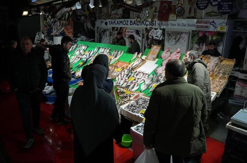 Kar yağışından beklenti büyük Balıkçı paçaları sıvadı