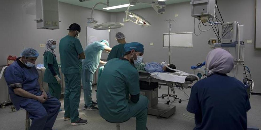 Gazzede insani kriz sürüyor Hastanede oksijen tükendi, tüm ameliyatlar durdu