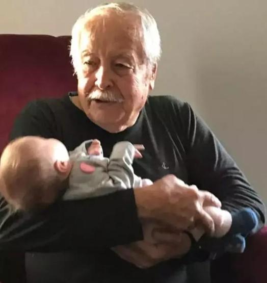 Uraz Kaygılaroğlunun dedesi hayatını kaybetti