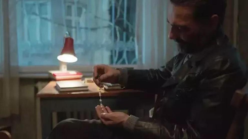 İnci Taneleri yine çok konuşuldu Azemin şiiri yüreklere dokundu