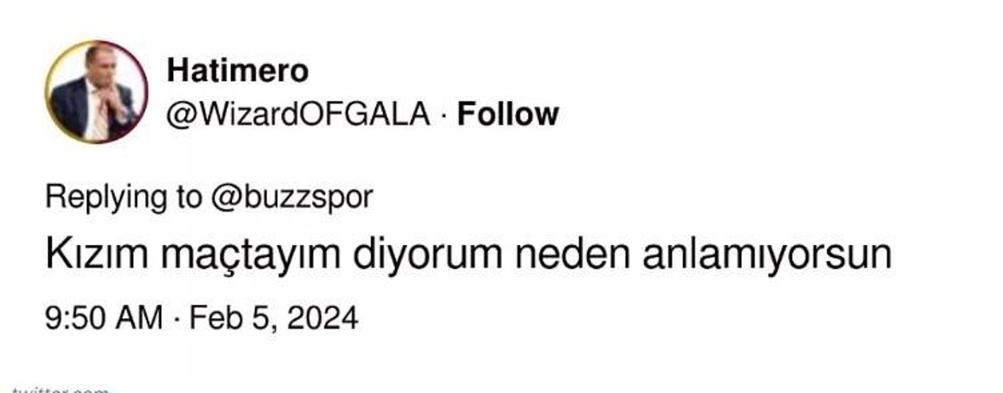 Futbolcunun elinde taşıdığı sosyal medyayı salladı