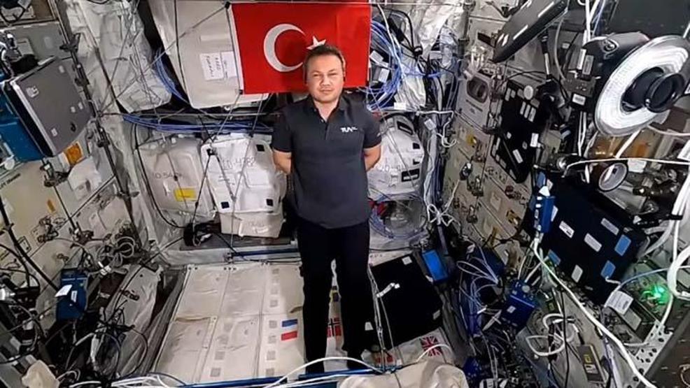 İlk Türk astronot dönüş yolunda: Gezeravcının Türkiye saati ile kaçta dünyaya inecek