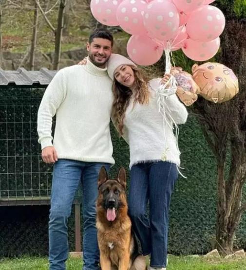 Berk Oktay ile Yıldız Çağrı Atiksoy ebeveyn kursuna gidecek