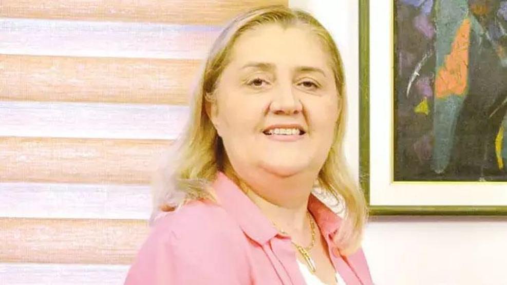 Aynı yoldan geçtiler İ.Ü. Edebiyat Fakültesi’nin basamaklarını aşındıran ünlüler
