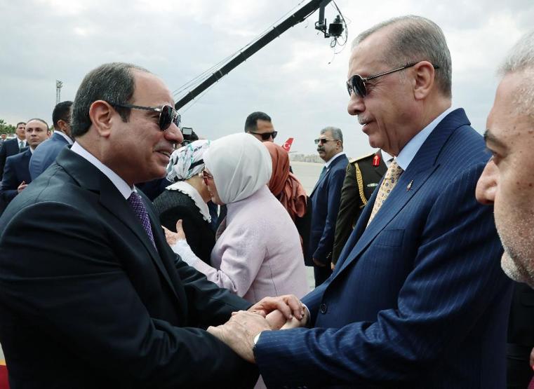 Dünyanın gözü Kahiredeki zirvede: Dış basında dönüm noktası vurgusu