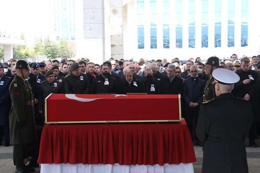 Eski 3. Ordu Komutanı emekli Orgeneral Saldıray Berk toprağa verildi