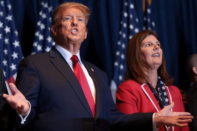 Güney Karolina ön seçimini Donald Trump kazandı
