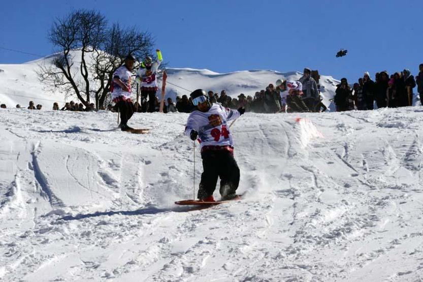 Rize’de ‘Petranboard’ kayak etkinliği