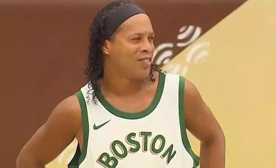 Acun Ilıcalı, Ronaldinho için kesenin ağzını açmış İşte sosyal medyayı sallayan o rakam