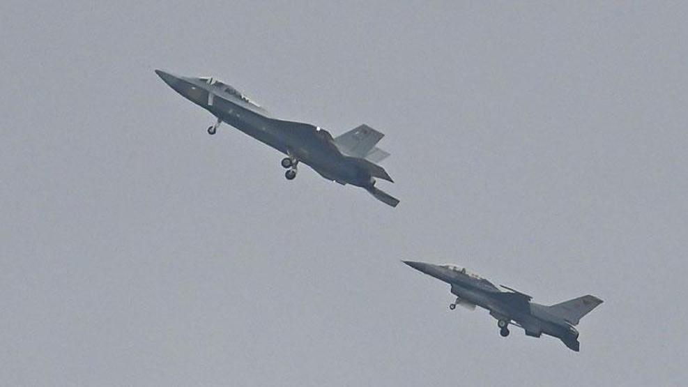 İngilizler KAAN ile F-22yi karşılaştırdı: Kritik eşik aşıldı