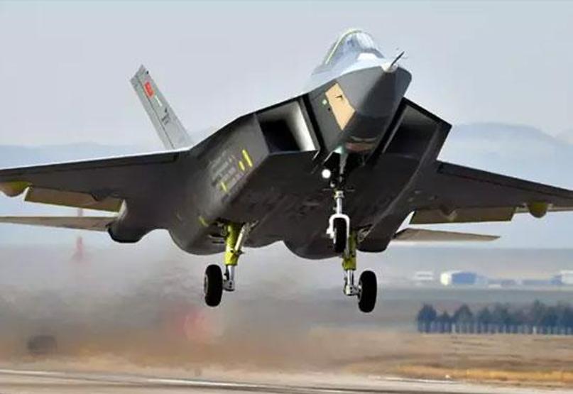 İngilizler KAAN ile F-22yi karşılaştırdı: Kritik eşik aşıldı