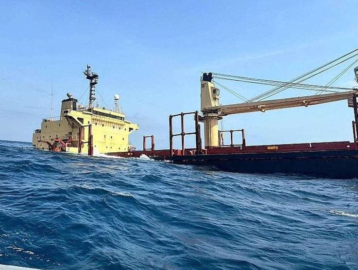 Kızıldenizdeki gerginlik çevre felaketine dönüştü Tonlarcası suya karışacak