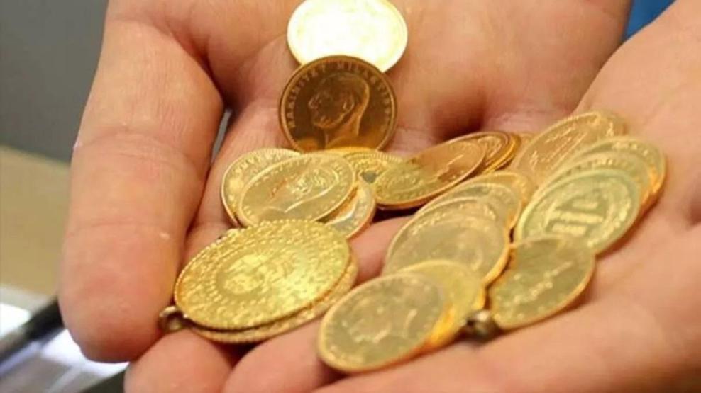 Rekor sonrası piyasada beklentiler değişti Gram altın için tarih verildi