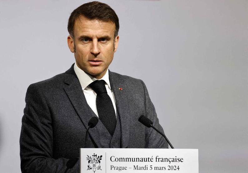 Macronun korkaklık çıkışına Almanyadan tepki