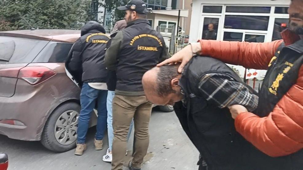 Milli futbolcunun trafikte yolunu kesmişlerdi: Yakalandılar