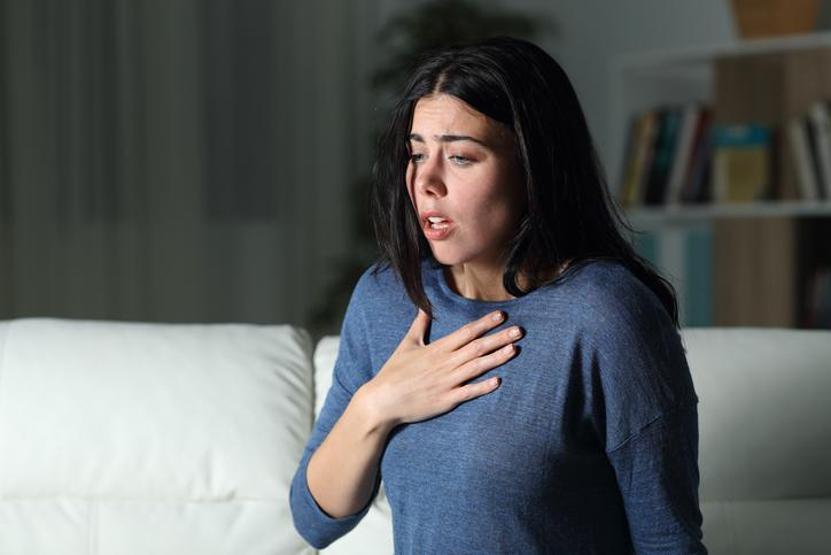 Sakın göz ardı etmeyin Kalp krizi kadınlarda bu belirtilerle ortaya çıkıyor
