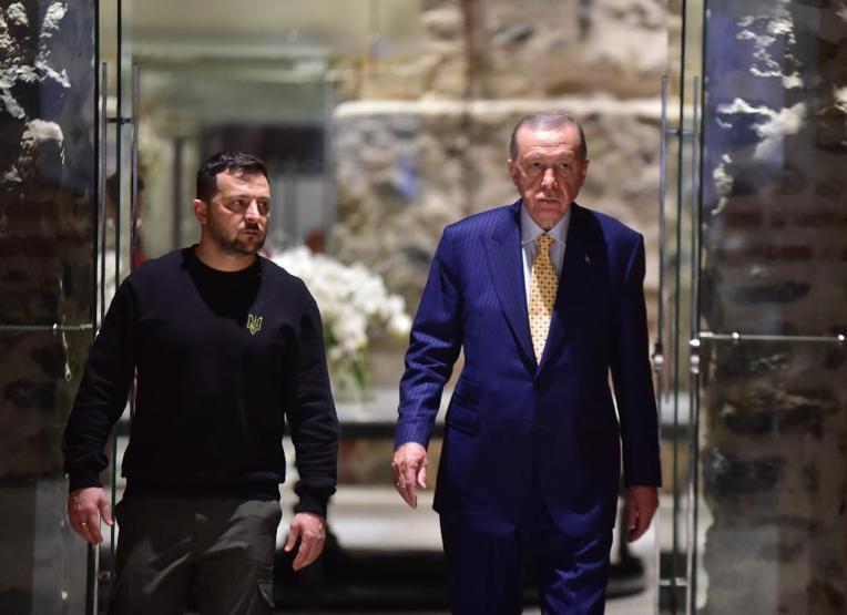 İstanbuldaki Erdoğan-Zelenski zirvesi dünyada manşetlerden düşmüyor