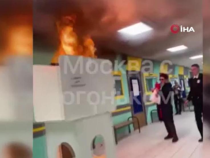 Rusyada ilginç seçim protestoları: Molotof attıalr, sandıklara boya döktüler, oy kabinini ateşe verdiler...