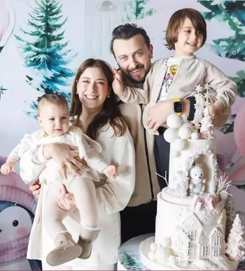 Hazal Kaya itiraf etti: Aliyi arkadaşlarından kıskanıyorum