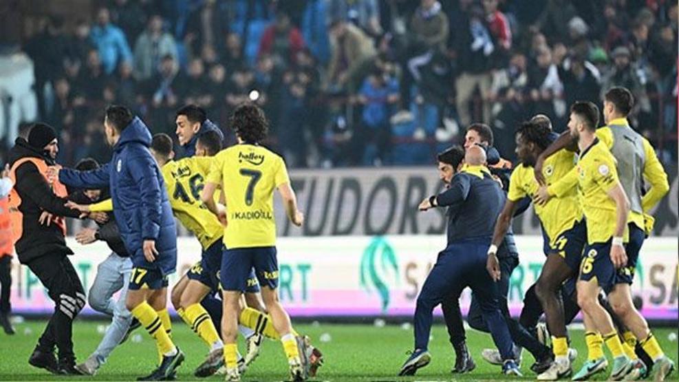 Trabzonda yaşanan olayların faturası ne olur Uzman isim yorumladı: Korner direği silah sayılır