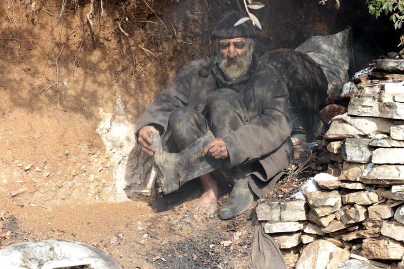 35 yıl mağarada, 15 yıl dağda barakada yaşadı: Balıkesirin İskender Ağası vefat etti