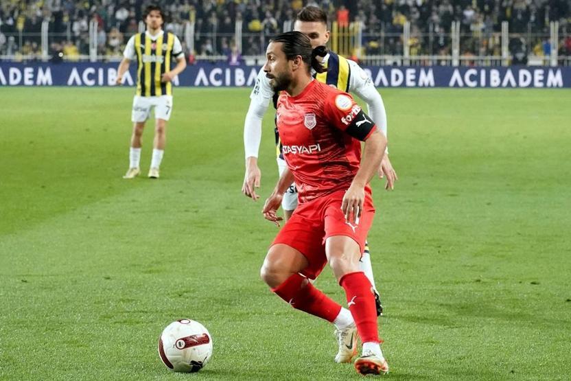 İbrahim Üzülmezden Fenerbahçeye: Misafire o hareketler yapılır mı