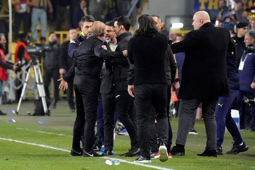 İbrahim Üzülmezden Fenerbahçeye: Misafire o hareketler yapılır mı