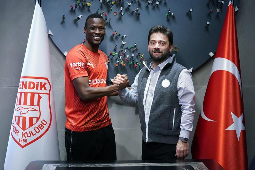İbrahim Üzülmezden Fenerbahçeye: Misafire o hareketler yapılır mı