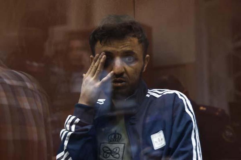 Hakim karşısına bu halde çıktılar