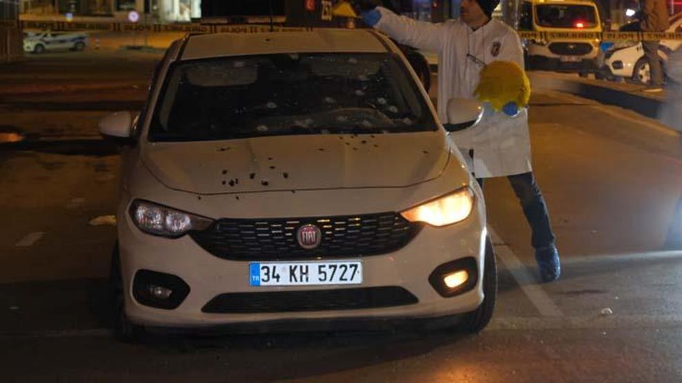 Trafik ışıklarında kurşun yağmuru: 1i ağır 2 yaralı