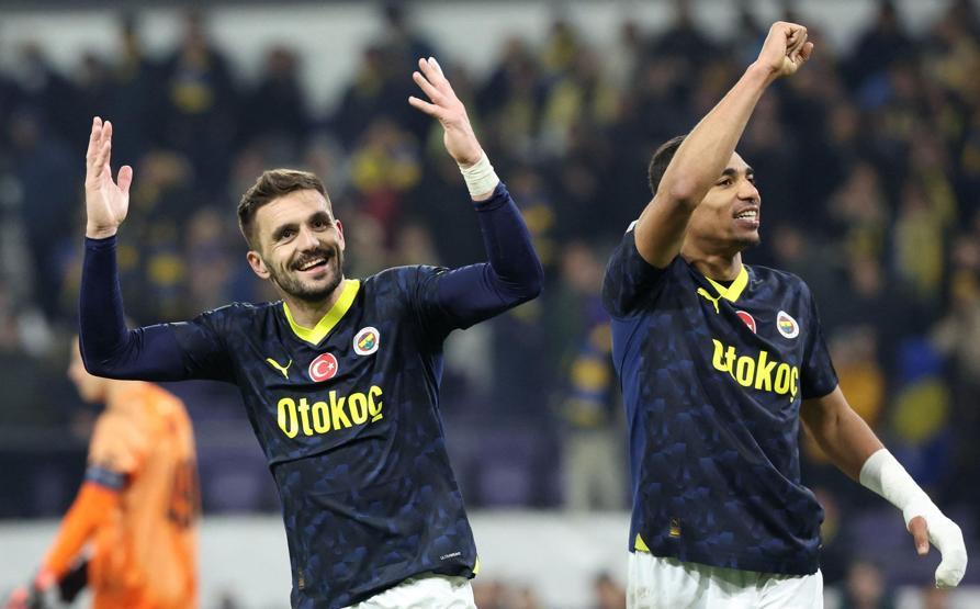 Fenerbahçede Dusan Tadice transfer teklifi Sırp yıldız kararını verdi...