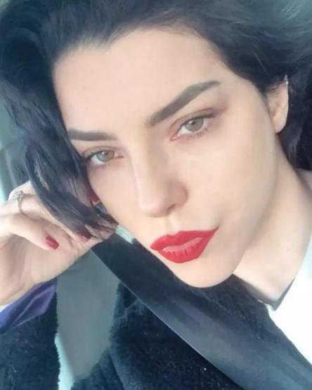 Merve Boluğur ve Serdar Ortaç bir araya geldi Sosyal medya yıkıldı